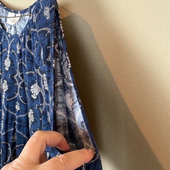 NWT Chico's Blue Elaborate Medallion Cold Shoulder Long Sleeve Beaded Detail - Picture 3 of 9